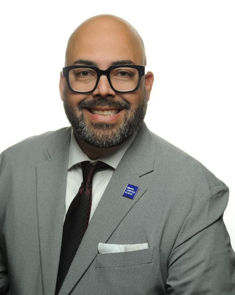 Dominicano hace historia al liderar capítulo HIMSS en Florida