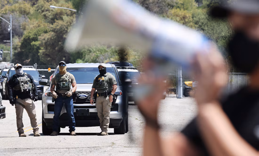 Dodgers rechazan presencia de agentes federales en su estadio