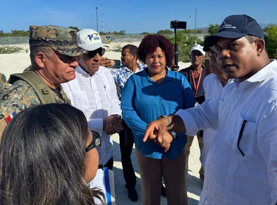 Supervisan avances de nuevos mercados binacionales en la frontera