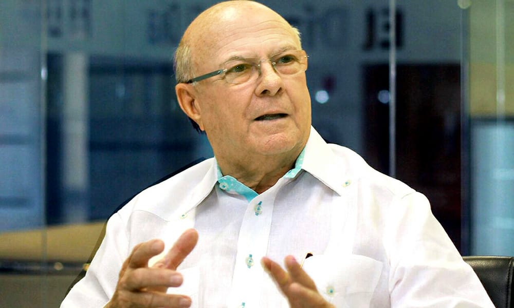 Hipólito Mejía marca distancia del PRM en temas clave