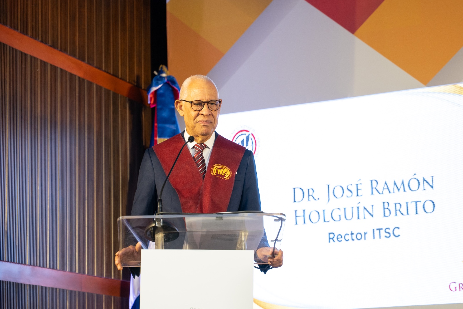 ITSC gradúa 337 nuevos técnicos y supera los 7,000 egresados