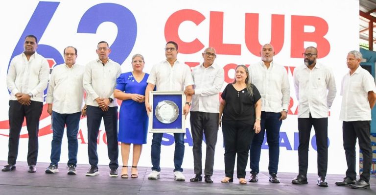Club San Lázaro honra a Rafael Uribe, forjador del nuevo baloncesto