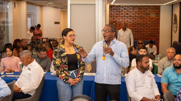 IDOPPRIL fortalece lazos con la prensa en La Vega