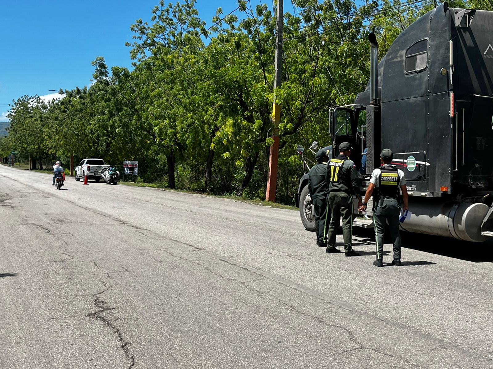 DIGESETT refuerza presencia estratégica en carreteras para garantizar asistencia vial
