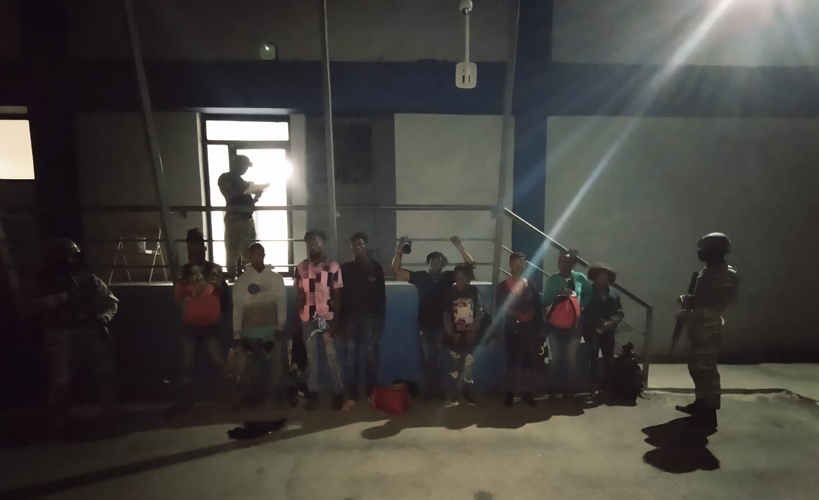 Ejército hiere a dos migrantes haitianos durante intento de cruce en Dajabón