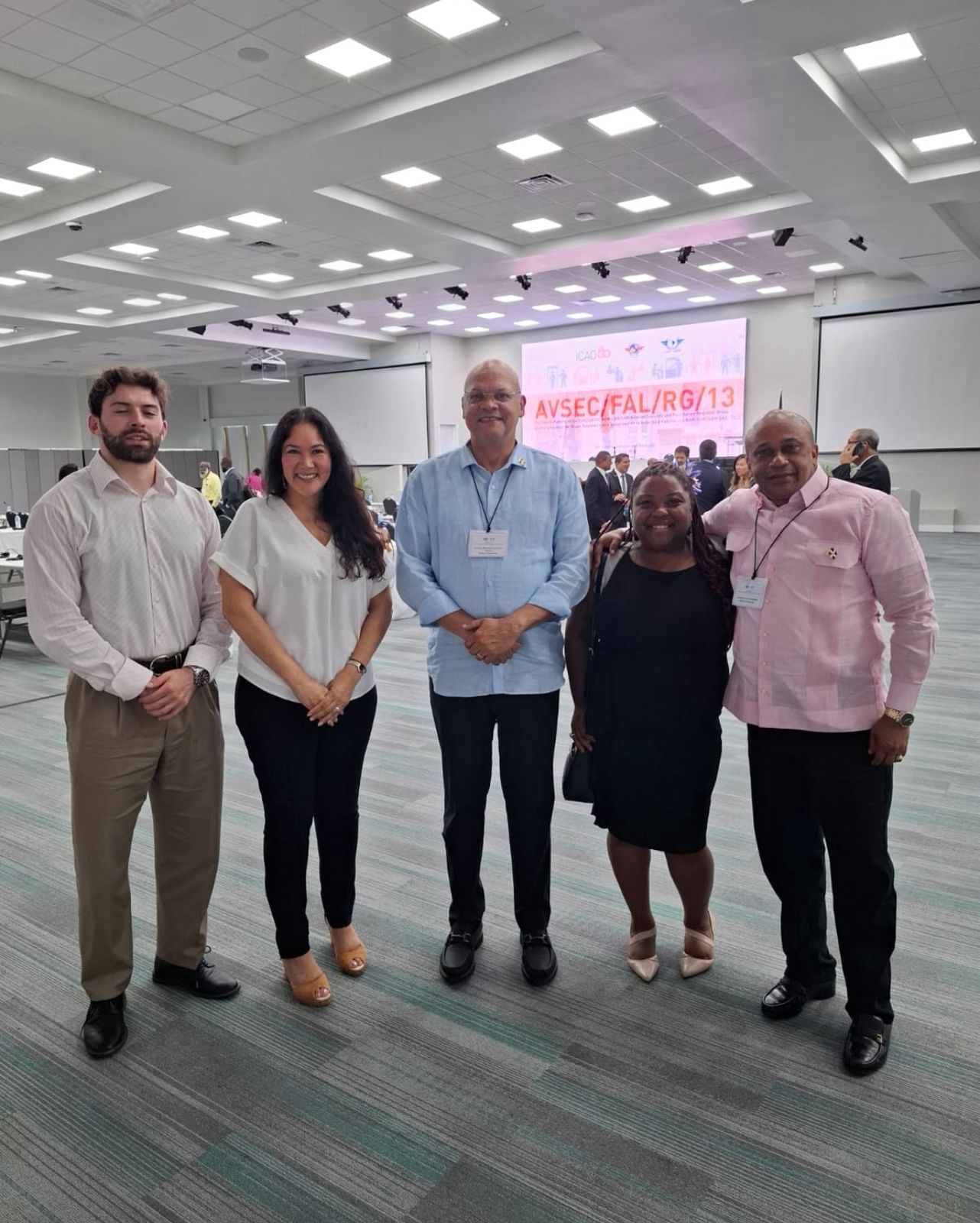 RD fortalece cooperación internacional en seguridad aérea durante foro regional