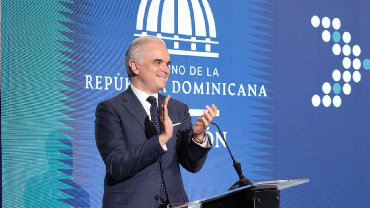 Educación traza hoja de ruta 2025-2028 con metas clave y nuevo enfoque en valores