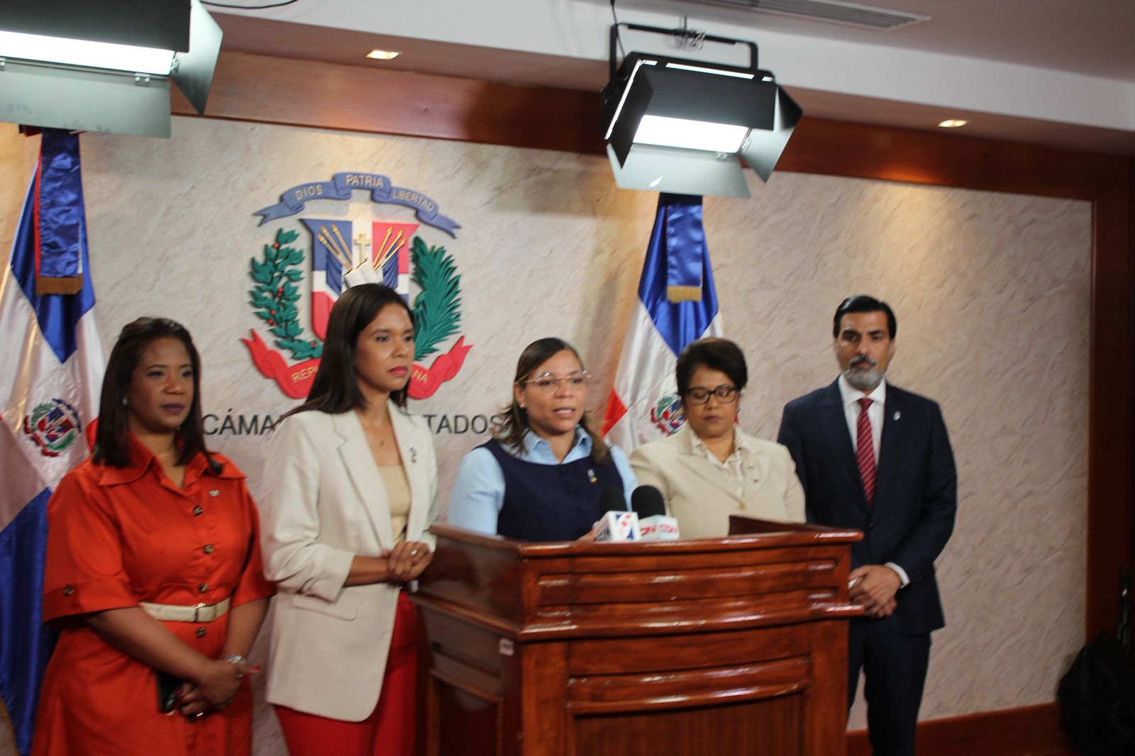 Diputados proponen turismo accesible para todos