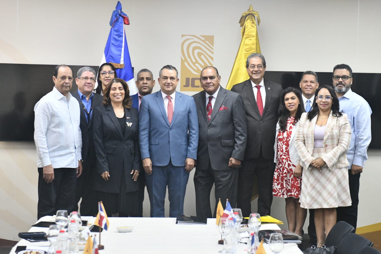 JCE presenta plataforma para transparentar datos del Registro Civil