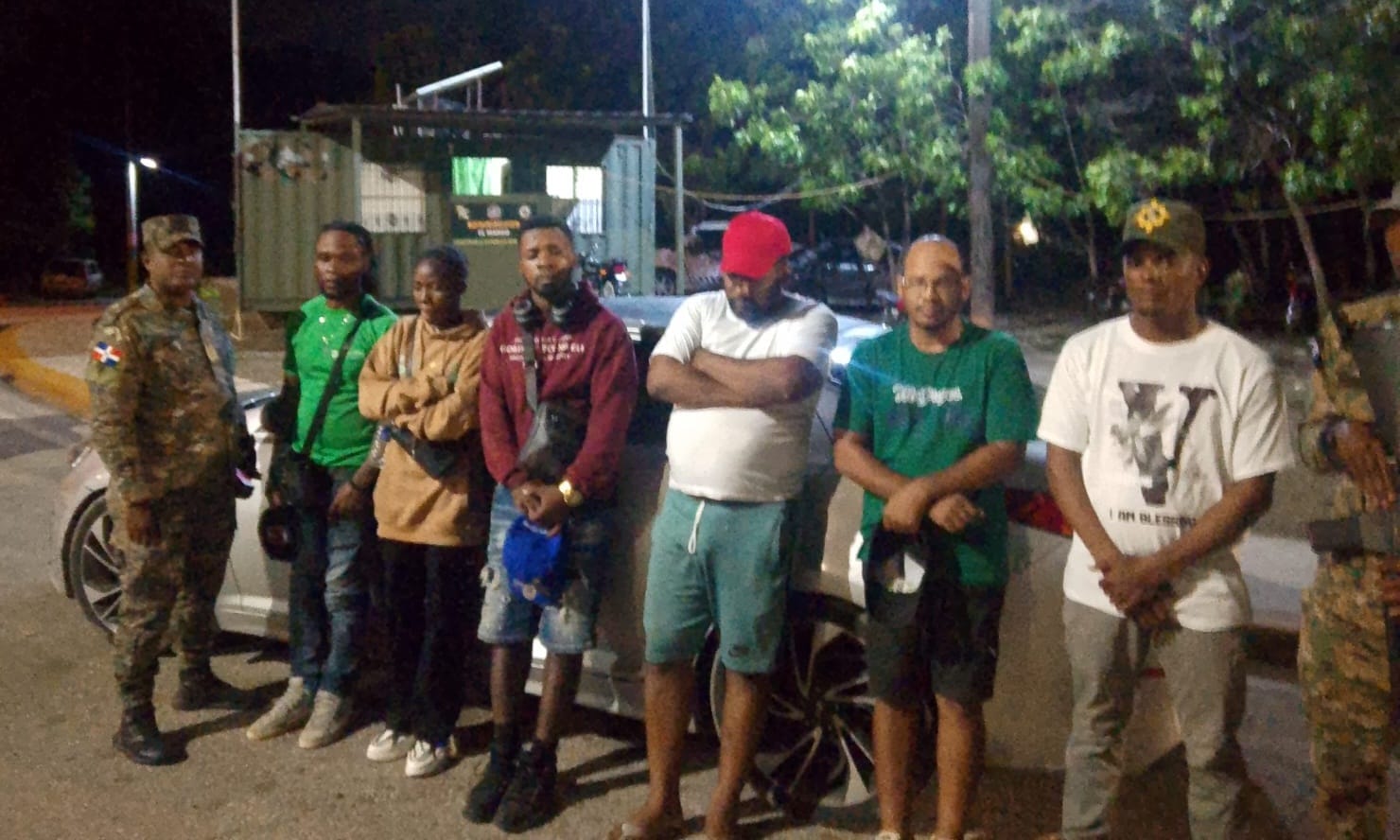 Detienen a cinco por tráfico ilegal de haitianos en Santiago Rodríguez y San Juan