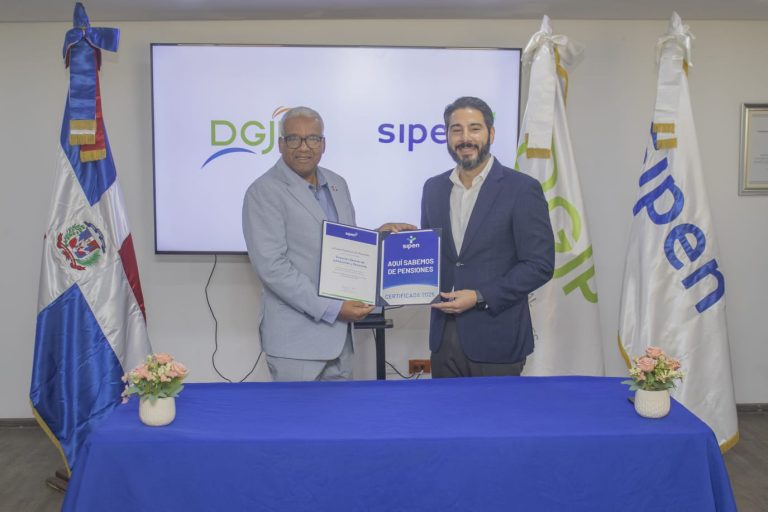 DGJP recibe certificación “Aquí Sabemos de Pensiones” por capacitar a su personal