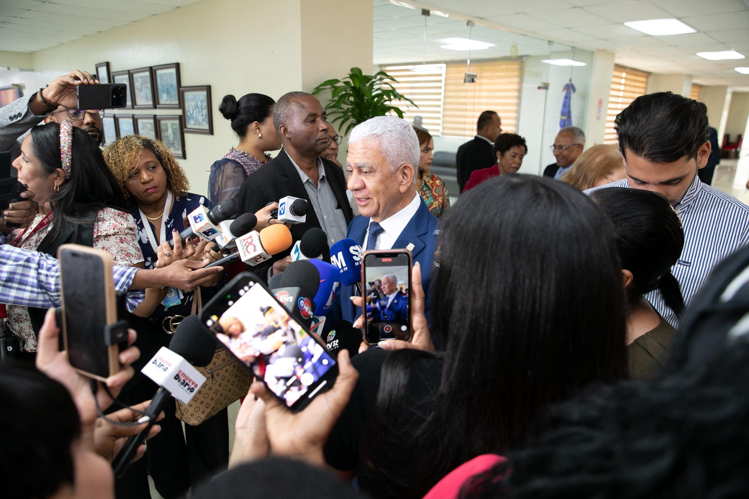 Ricardo de los Santos pide frenar campaña a destiempo y enfocarse en gobernar