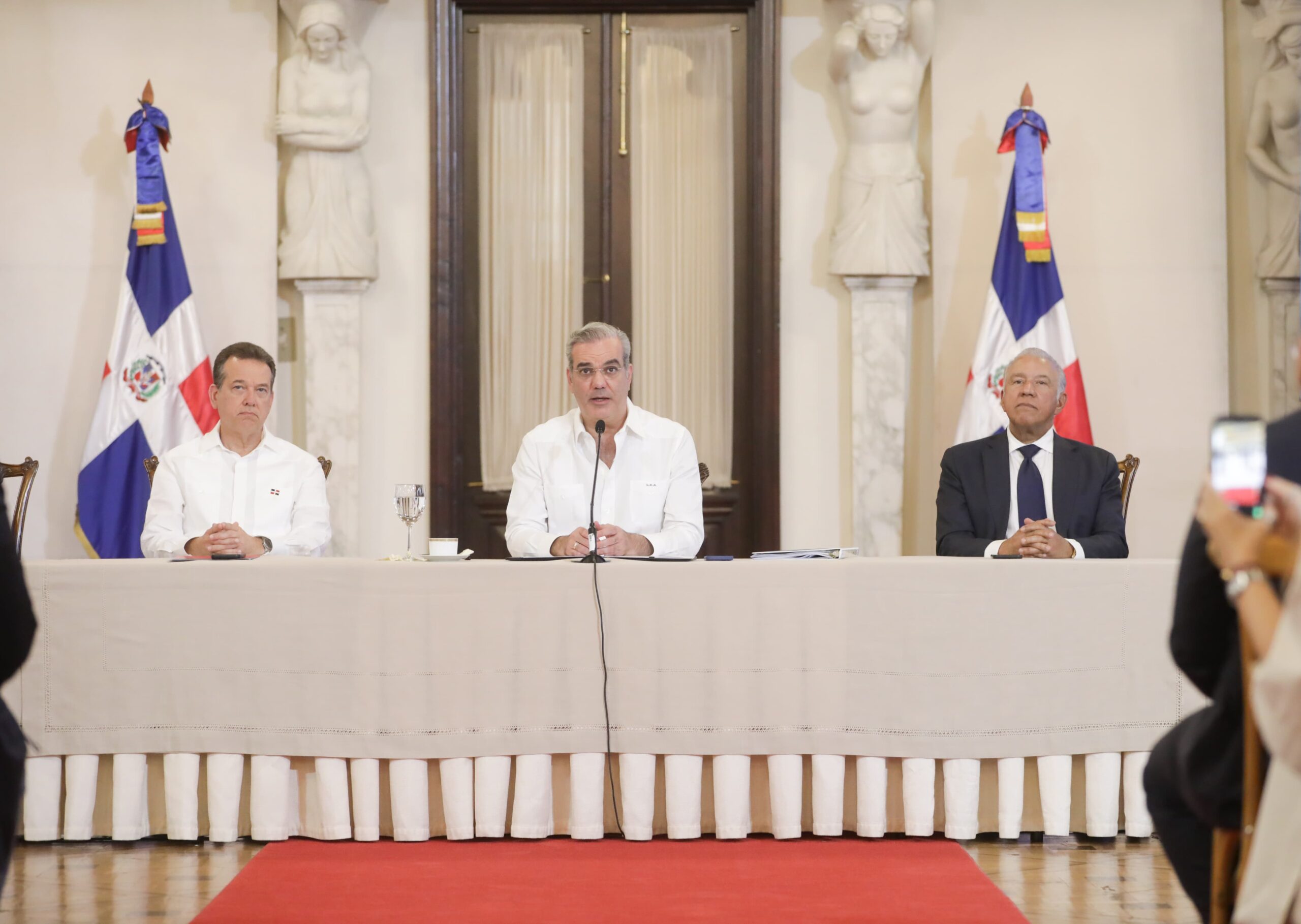 Exportaciones dominicanas alcanzan récord histórico en 2025