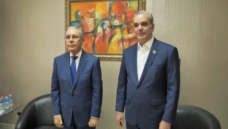 Abinader y Danilo Medina dialogan sobre crisis haitiana