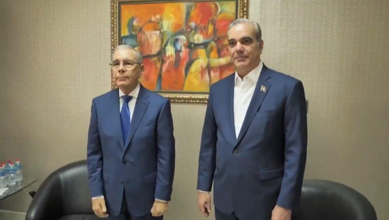 Abinader y Danilo Medina dialogan sobre crisis haitiana