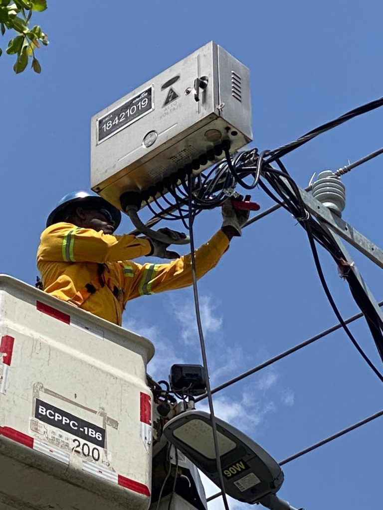 Edeeste intensifica operativos contra el fraude eléctrico en el Distrito Nacional y Santo Domingo Este