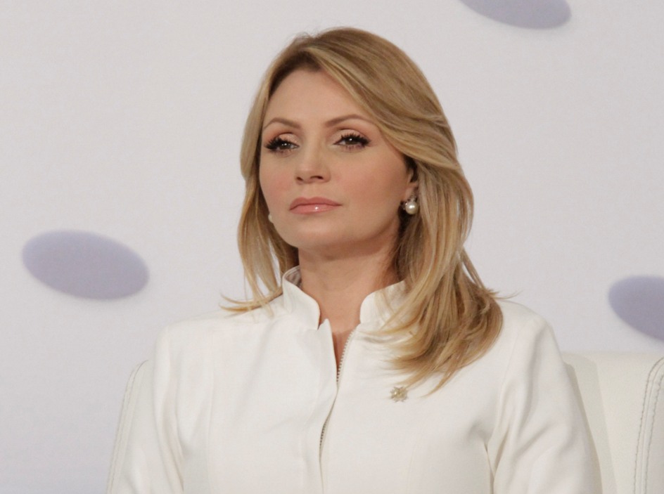 Angélica Rivera regresa a la TV con fuerza y en compañía de su hija Sofía