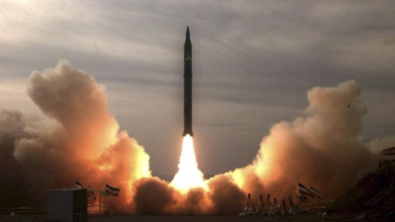 Tensión nuclear: Israel ataca, EE.UU. advierte cautela