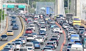 Nuevo horario escalonado busca mejorar el tránsito en Santo Domingo