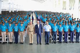 Abinader encabeza graduación de más de 5,500 jóvenes del Servicio Militar Voluntario