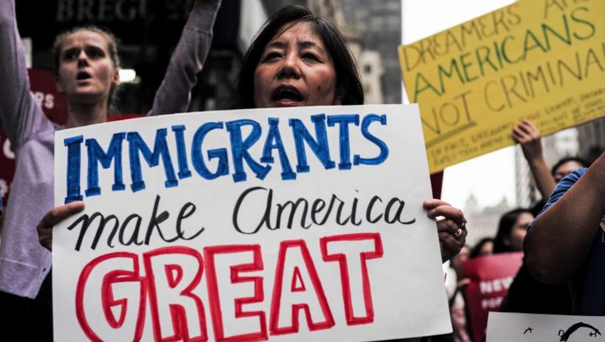 Miles marchan en EE. UU. contra el autoritarismo y la política de élites