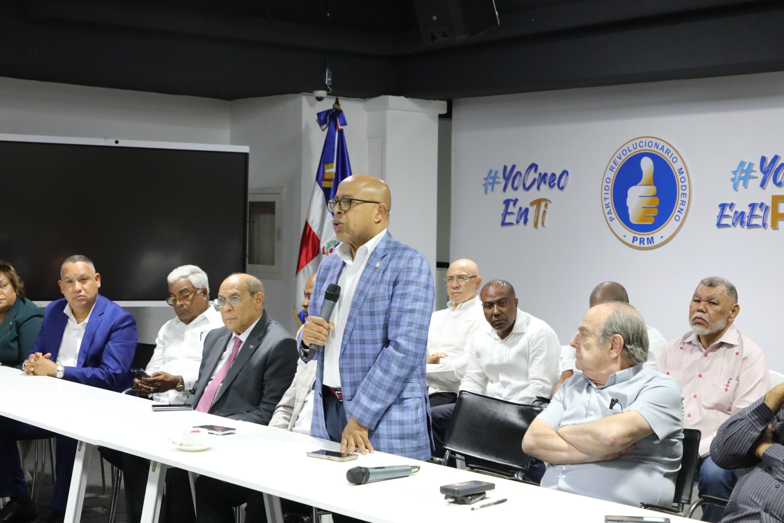 Alfredo Pacheco lidera preferencias para la Secretaría General del PRM