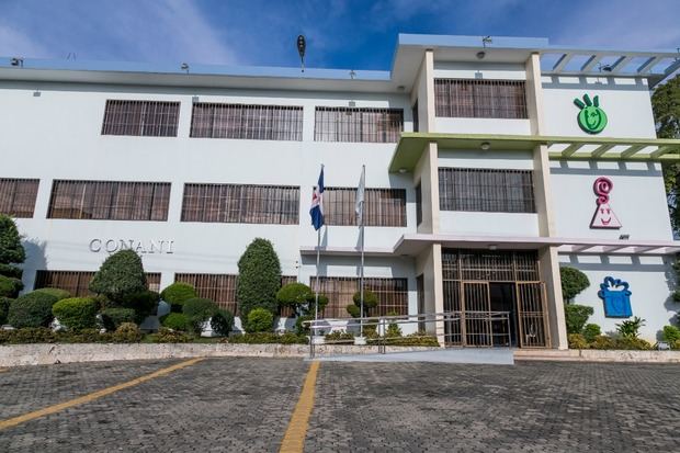 CONANI urge a romper la cultura que normaliza uniones tempranas