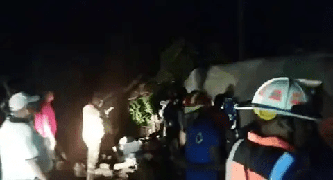 Vuelco de guagua en Jamao deja múltiples heridos y moviliza unidades de emergencia