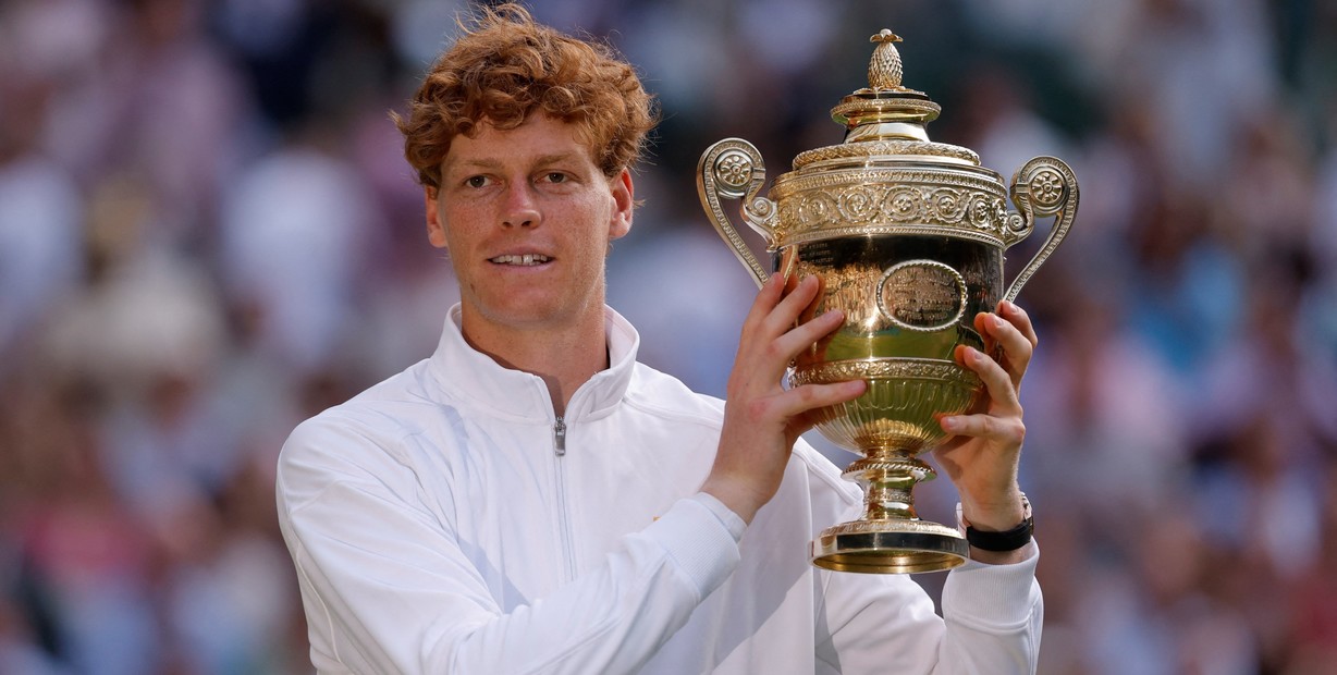 Sinner hizo historia en Wimbledon y destronó a Alcaraz