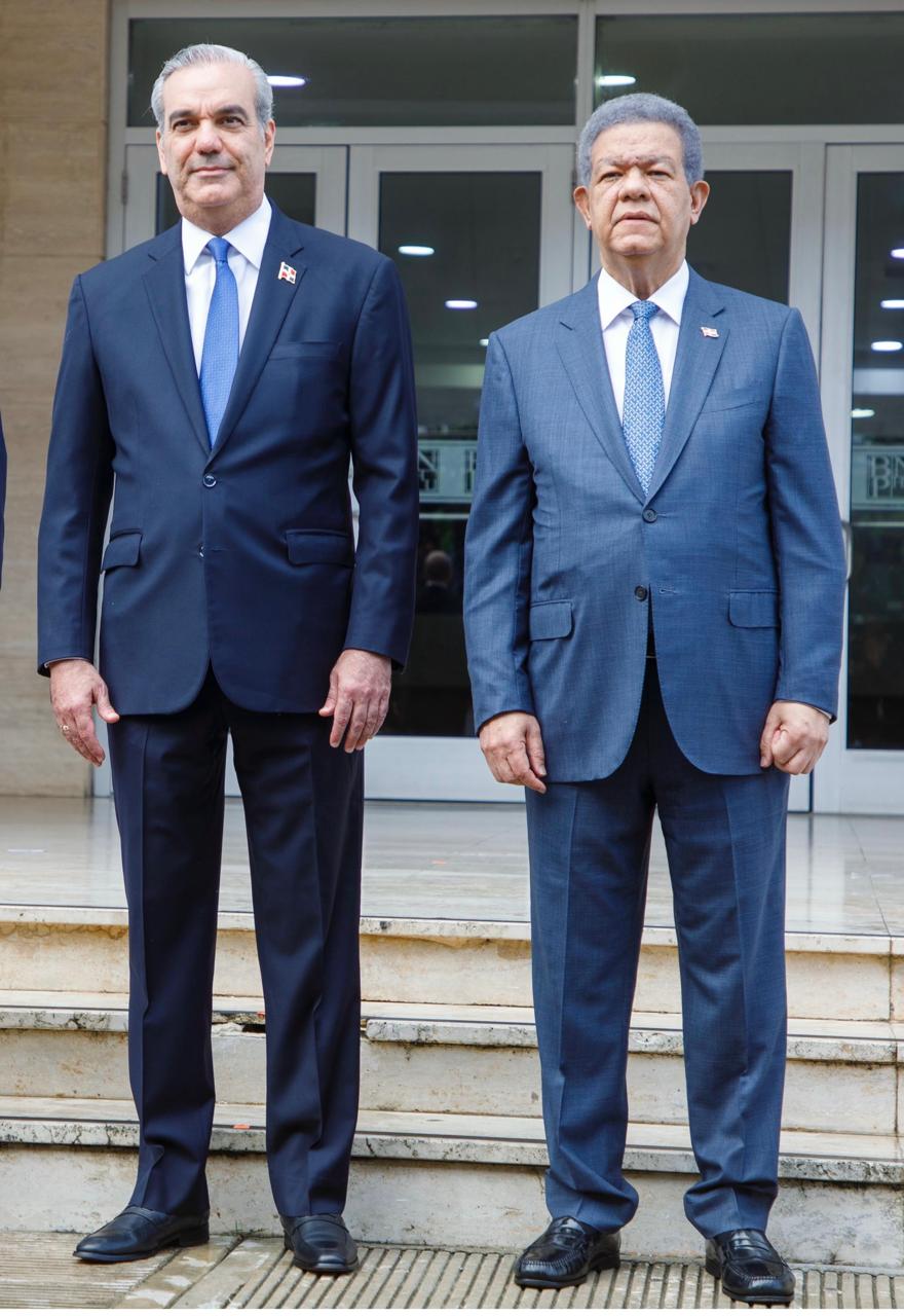 Abinader y Leonel se reúnen para enfrentar crisis haitiana