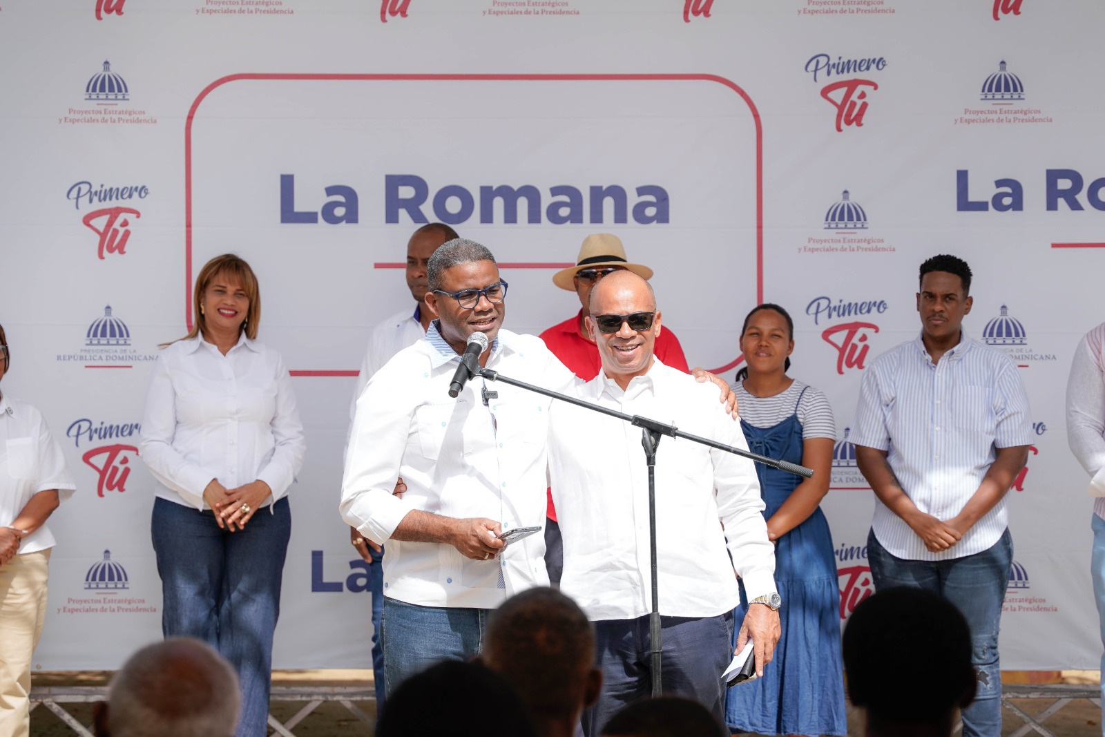 Servicios sociales llegan a Caleta con jornada "Primero Tú"