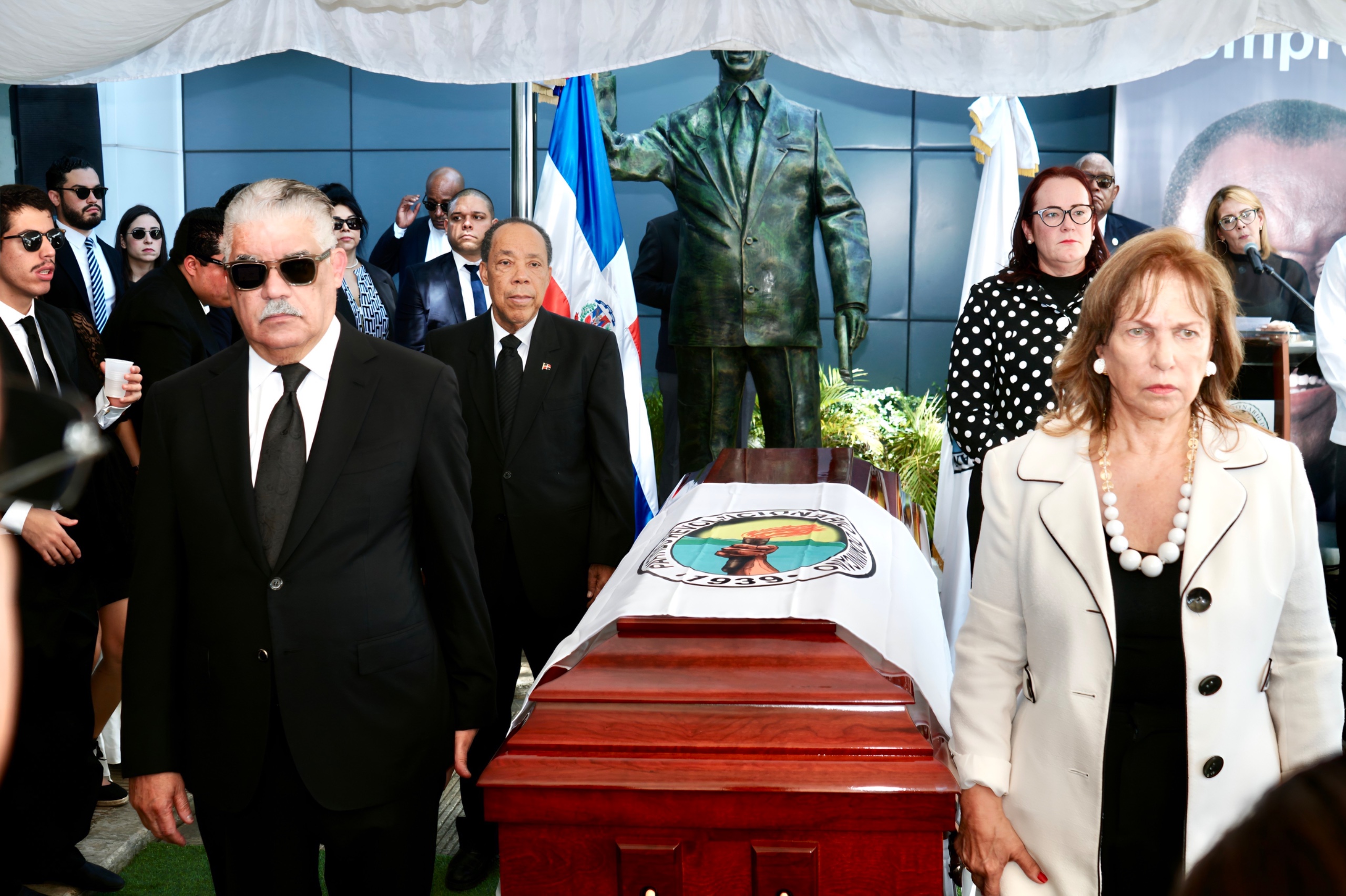 PRD rinde tributo a la memoria de Fello Suberví