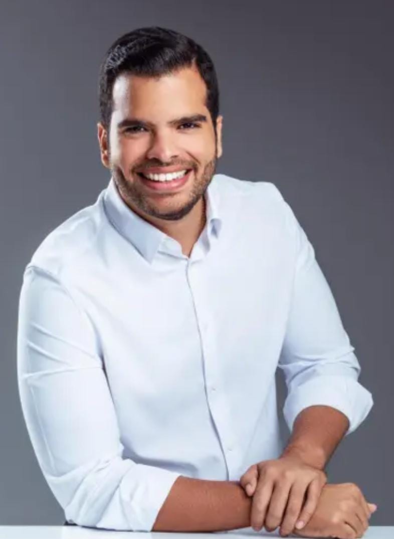 Diputado Vicente Sánchez abre las puertas del Congreso a jóvenes con discapacidad visual