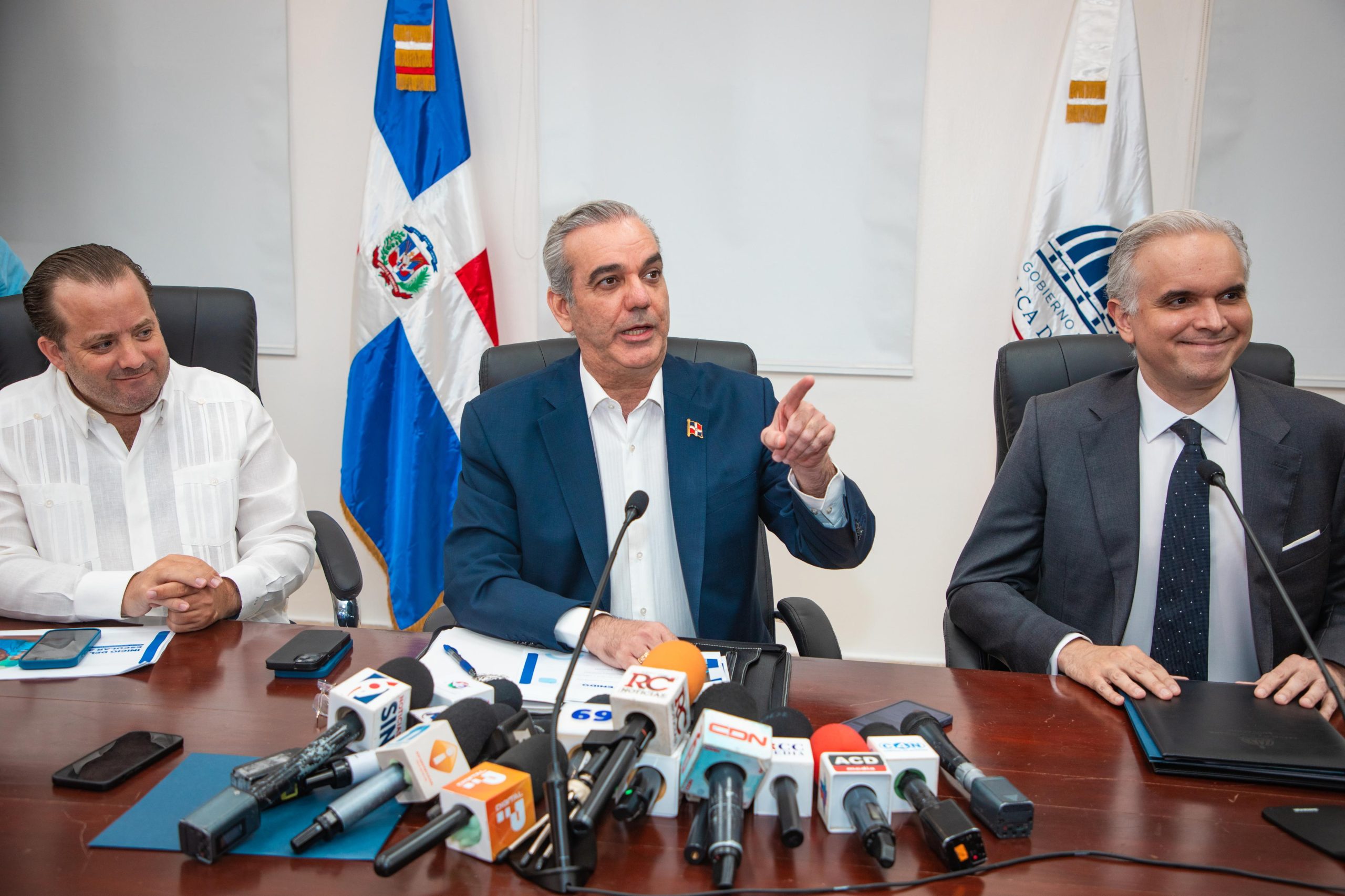 Gobierno garantiza cupo y desayuno escolar desde el primer día del año lectivo 2025-2026