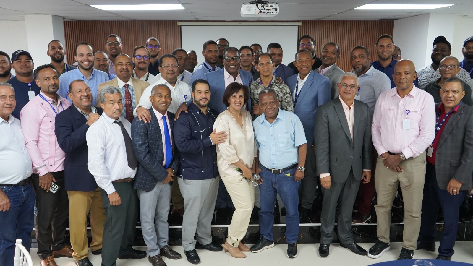 IDOPPRIL celebra a los padres con emotivo homenaje