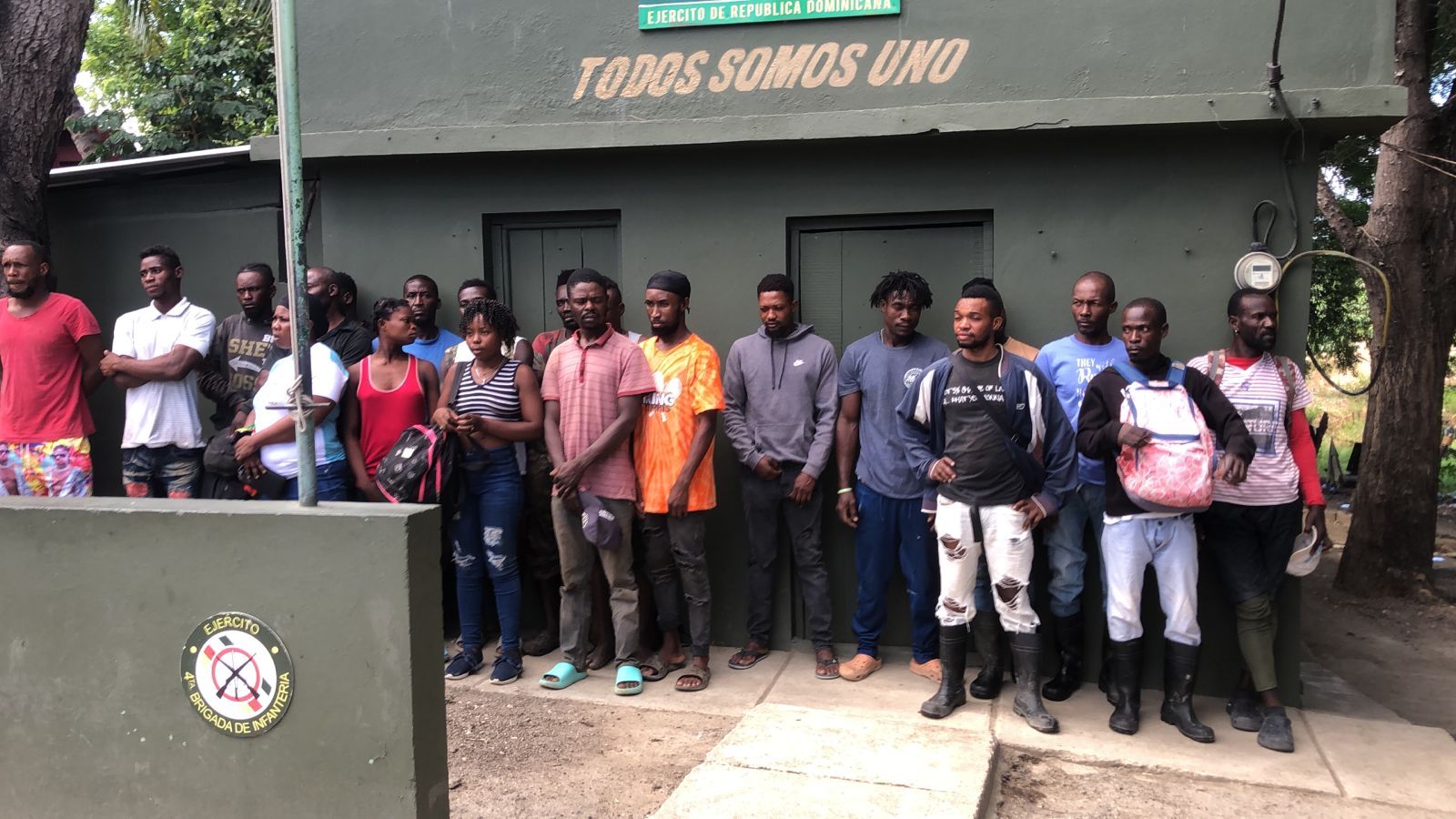 Ejército detiene a 32 haitianos en operativos fronterizos en el noroeste