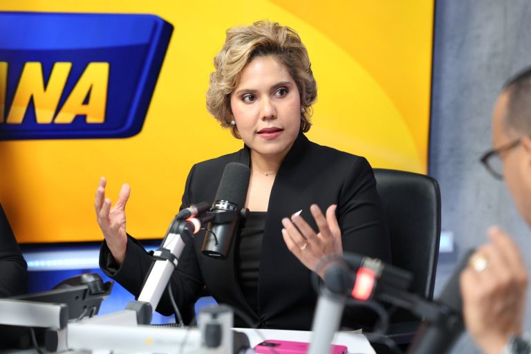 ProCompetencia urge control previo de fusiones empresariales