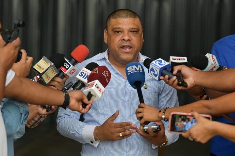 Diputado Raposo denuncia “palo acechao” con aprobación de préstamos millonarios