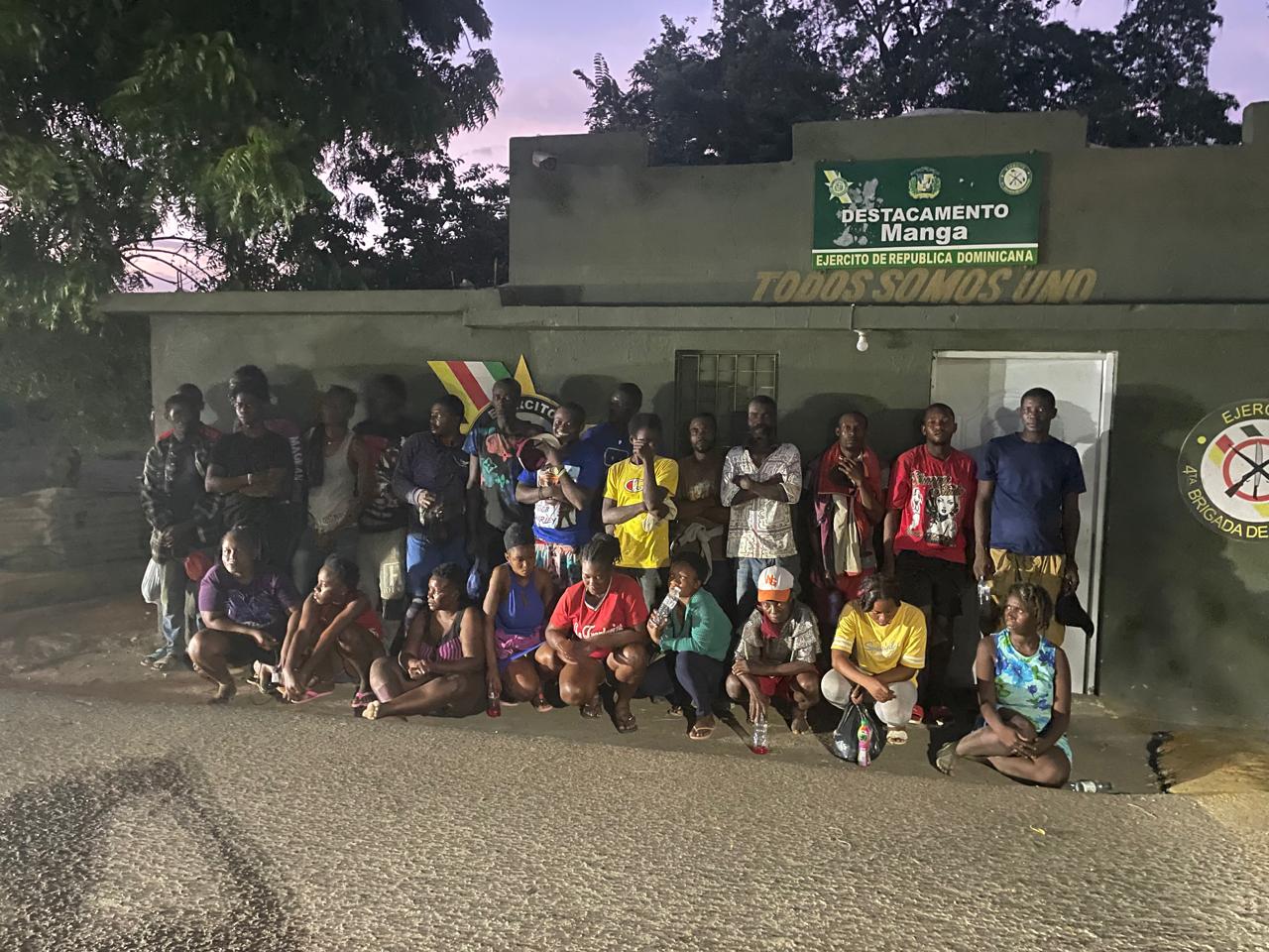 Ejército detiene 37 haitianos indocumentados en operativos en Montecristi