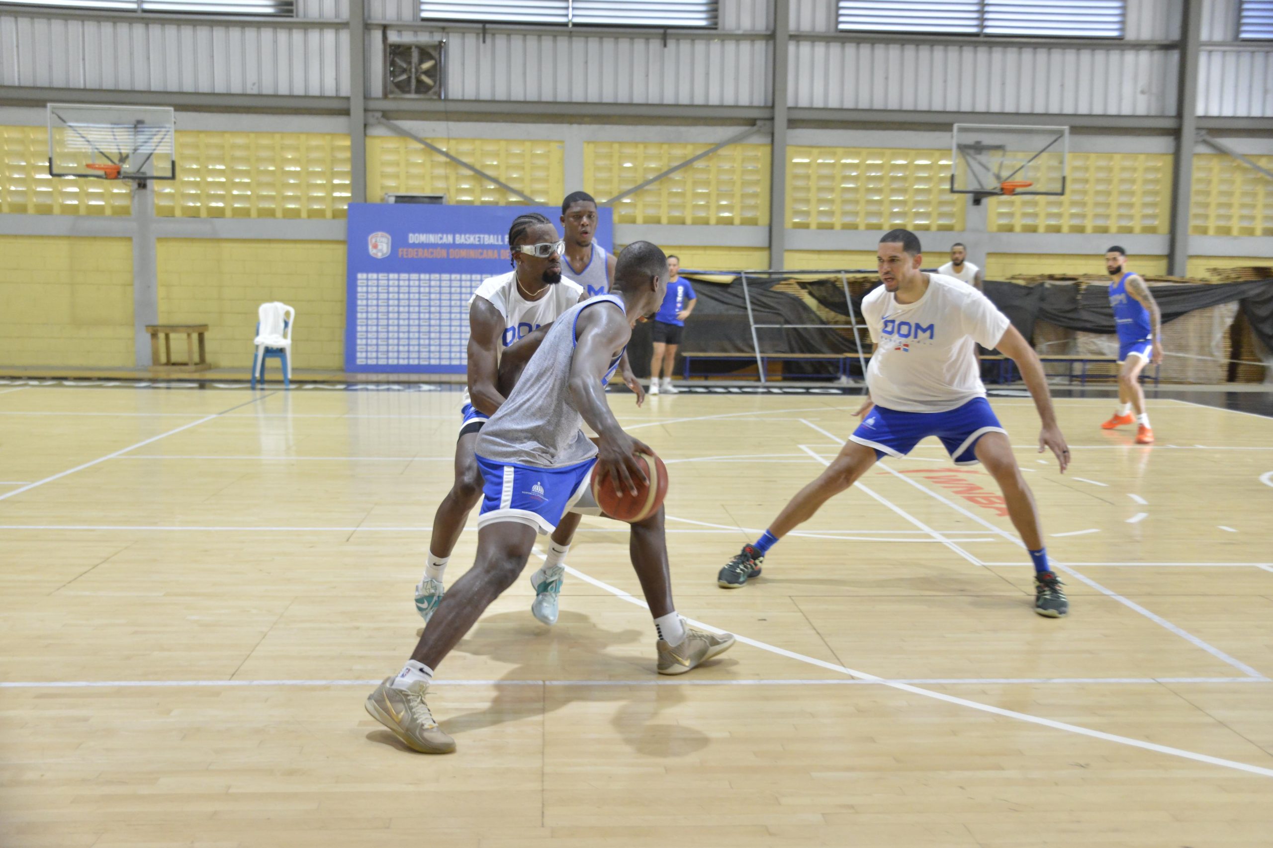 Eloy, Soriano y Suero se suman al tren dominicano rumbo a la AmeriCup