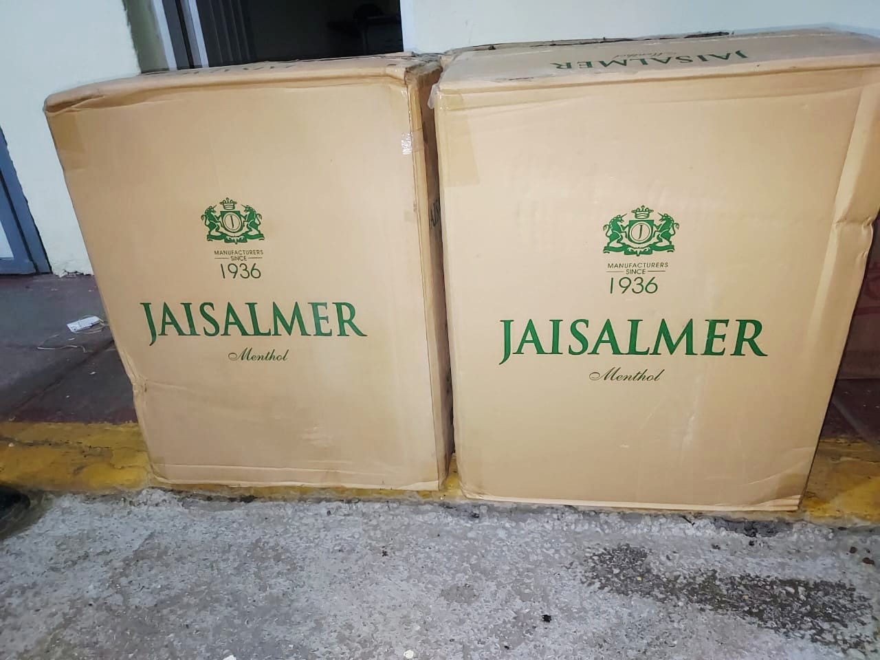 Ejército incauta 160 mil cigarrillos de contrabando en mulos en Elías Piña