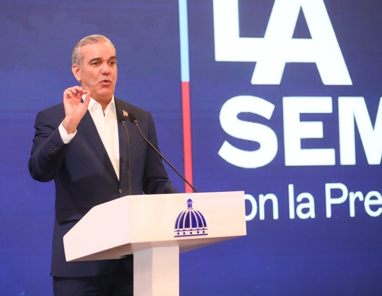 Abinader presenta logros récord en cinco años de gestión