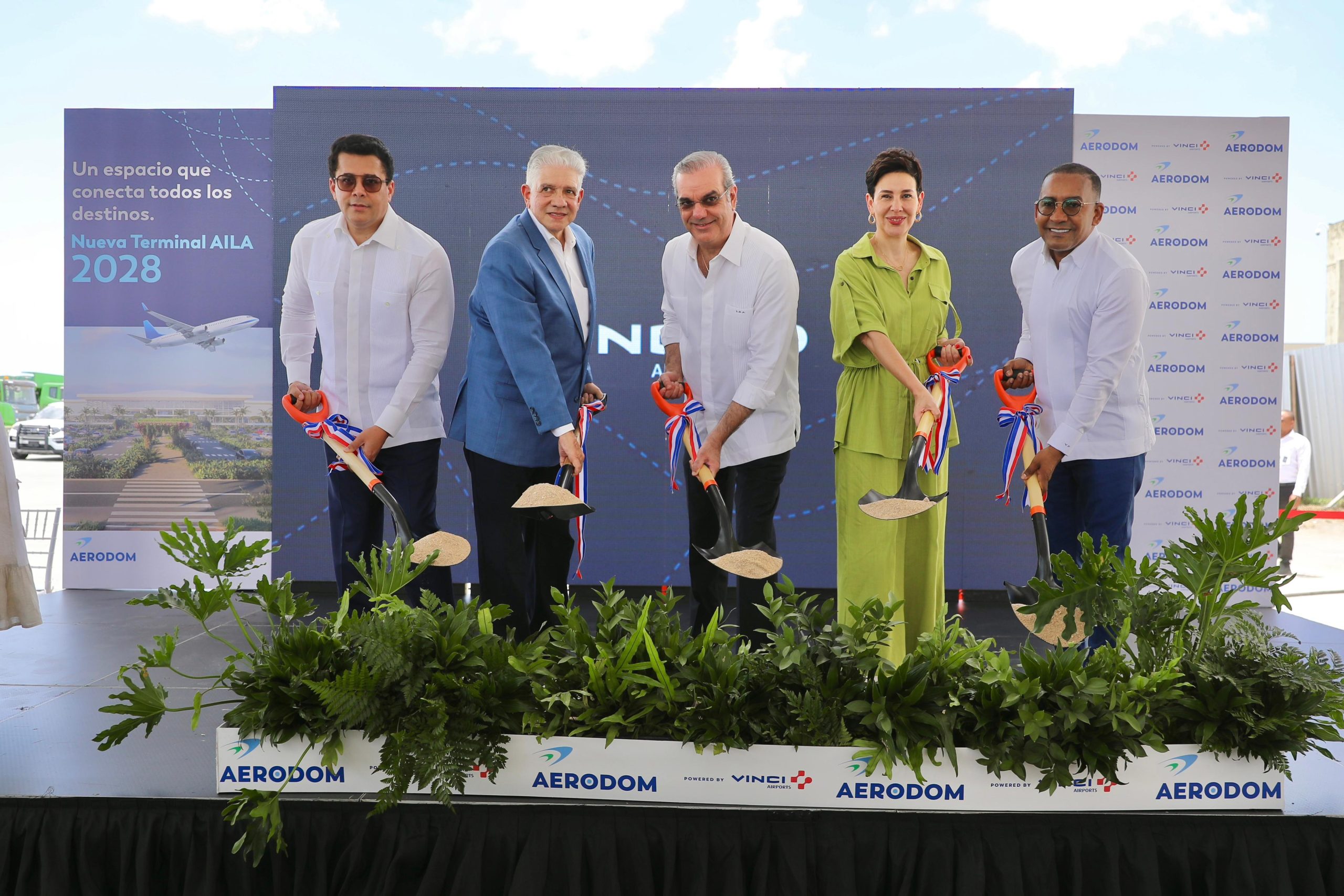 Presidente Abinader da inicio a construcción de moderna terminal en el Aeropuerto Las Américas
