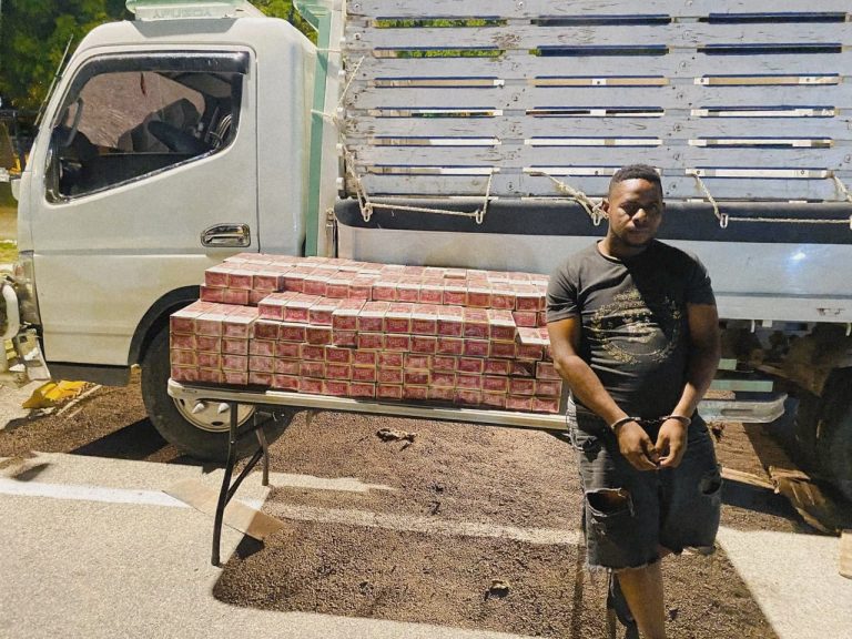 Ejército decomisa 50,000 cigarrillos en Jimaní tras persecución