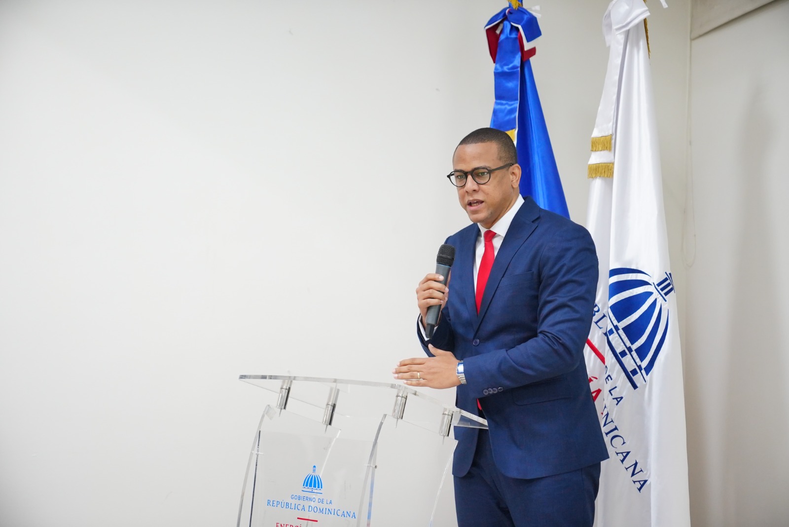 RD refuerza su Red Gravimétrica Nacional