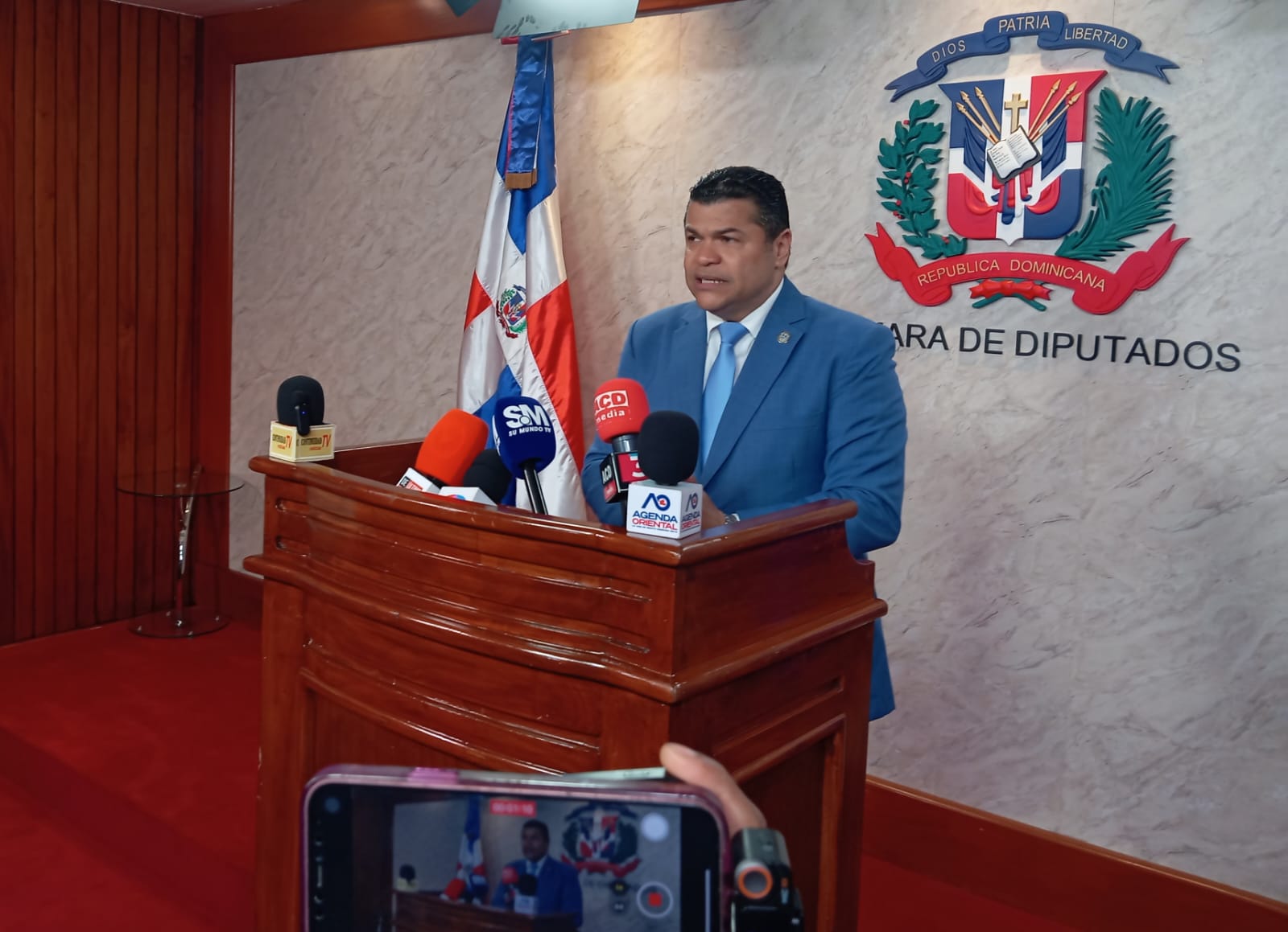 Tobías Crespo propone ley de Ciudadanía Digital y Municipios Inteligentes