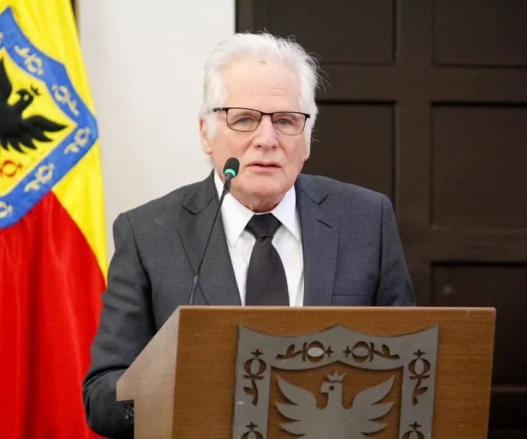 Miguel Uribe Londoño entra como precandidato presidencial del Centro Democrático