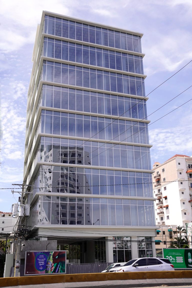 INDOTEL adquiere edificio propio y ahorra más de RD$1,500 millones al Estado