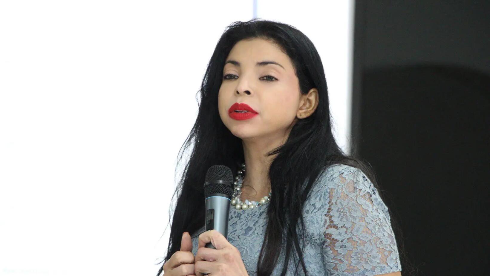 Yeni Berenice exige borrar videos de violación en Villa González