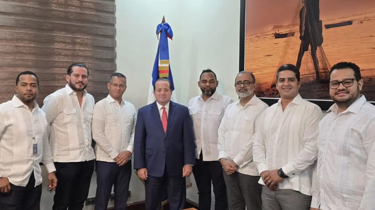 ASNEP presenta Plan Estratégico 2025-2026 al ministro José Ignacio Paliza